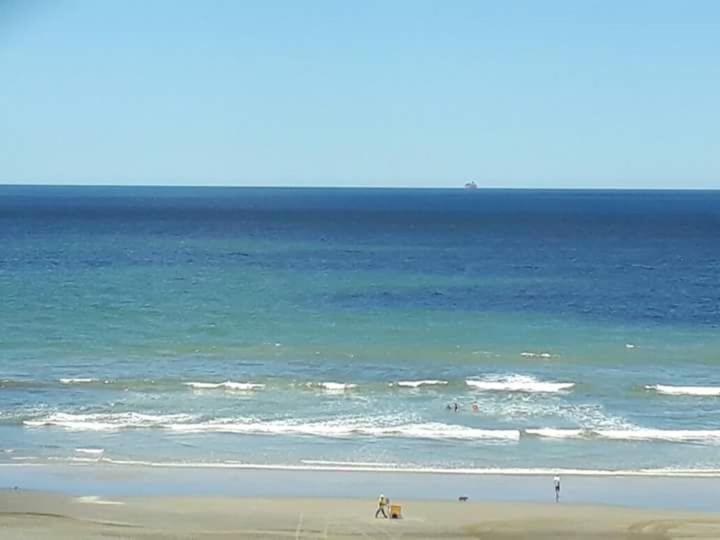 Apartmán Frente Mar Piscina Churrasqueira Wifi Garagem Portaria 24Hs Solemar Exteriér fotografie